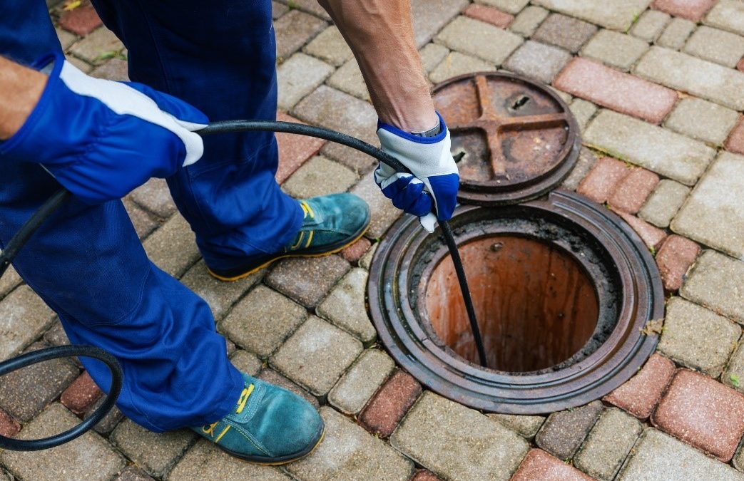 The Benefits and Drawbacks of Different Drain Cleaning Methods